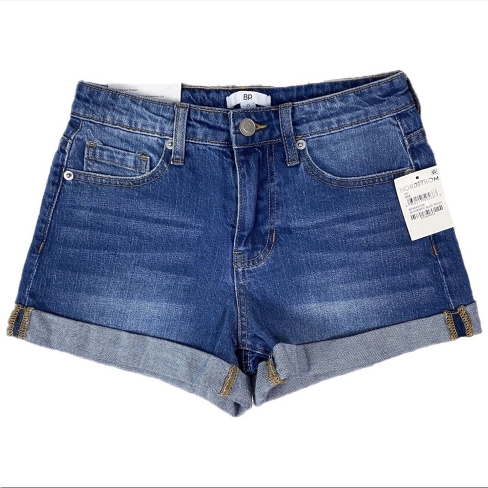 NWT | BP. Mid Rise Roll Cuff Stretch Denim Shorts in Authentic Blue Wash Size 25